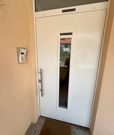 1 Bedroom With Small Bath - Perfect For Long Distance Travel Stop * Oberthulba